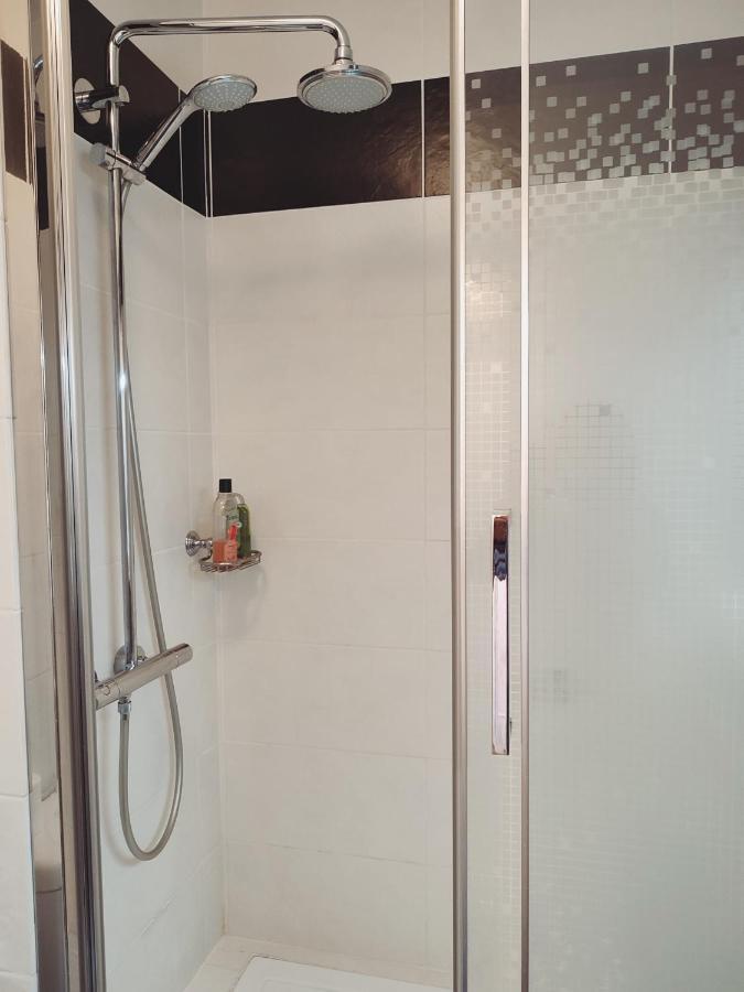 Appartement ✪ Appt. Rénové - Vue Sur ✪ *